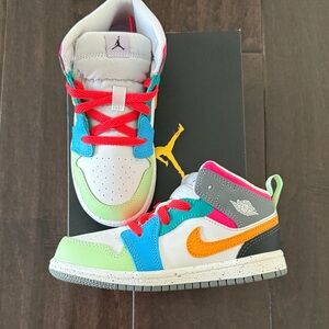 Rare Toddler Nike Jordan 1 Mid SE white taxi-dark shadow multi color sneakers